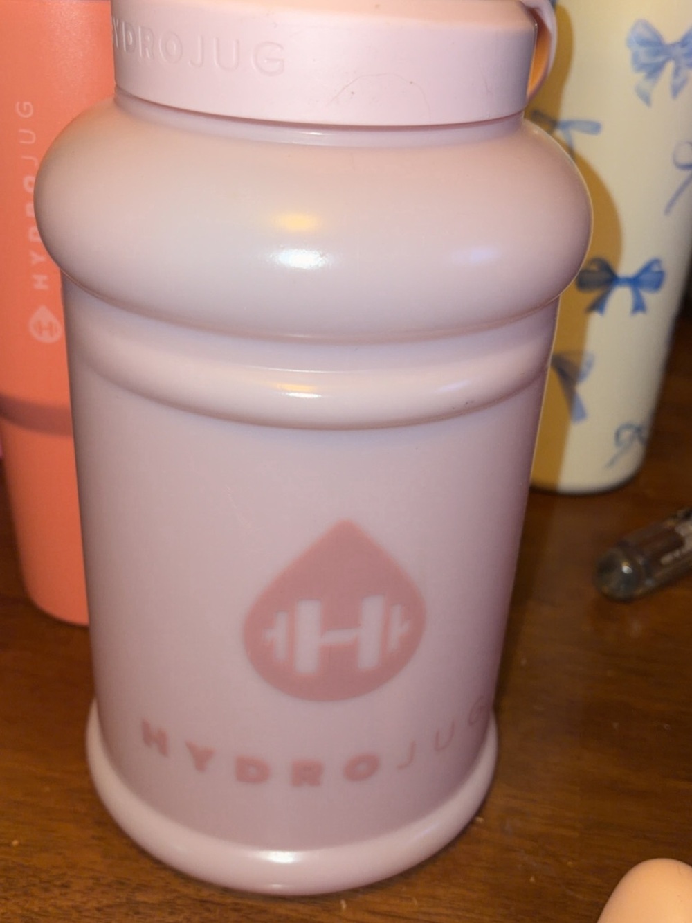 HydroJug Mini Bottle in Light Pink - Women Makeup Accessory
